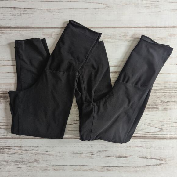 Motherhood Maternity Maternity Cropped Leggings Bundle sz Medium - Picture 1 of 7